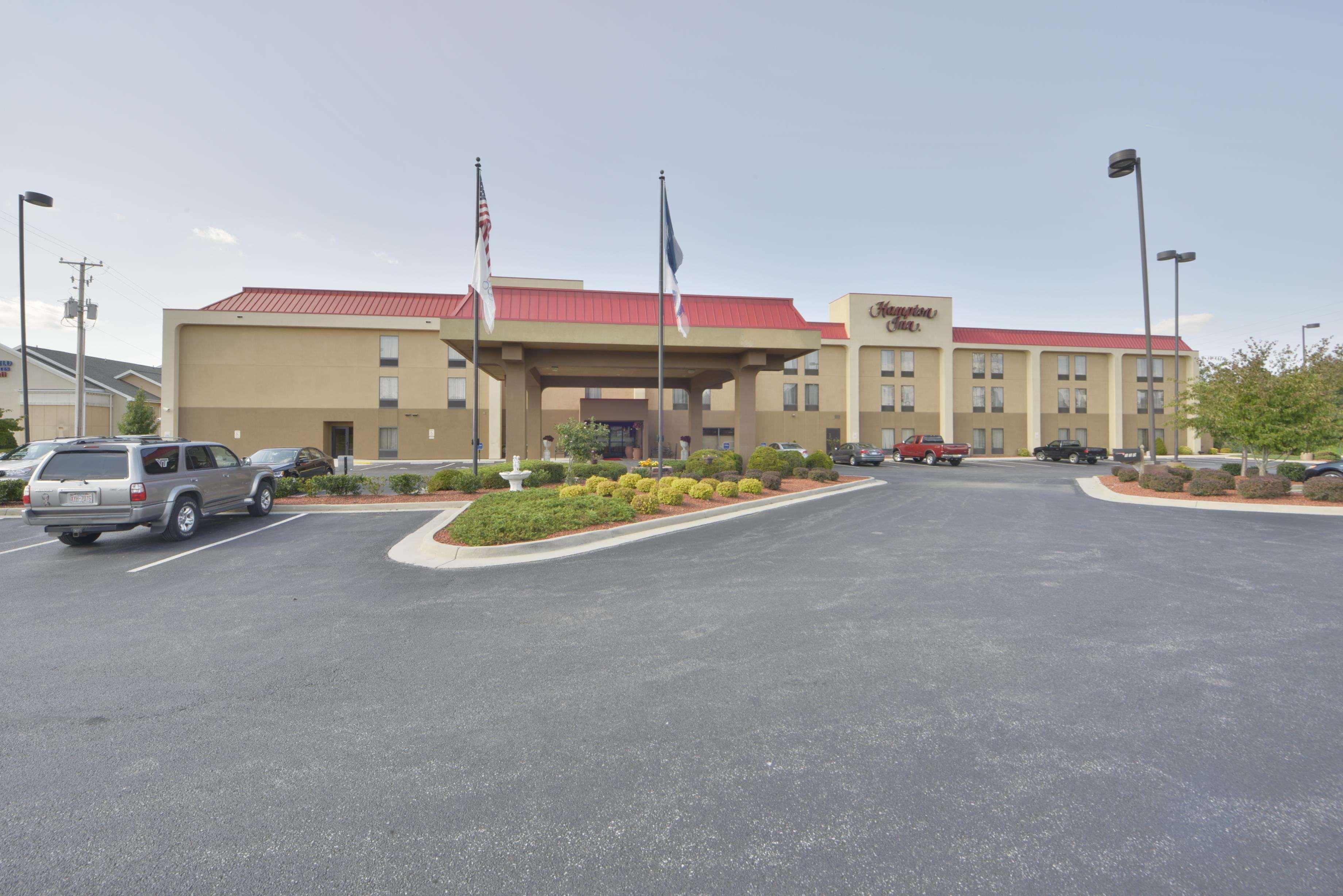 Hampton Inn Wytheville Exterior photo