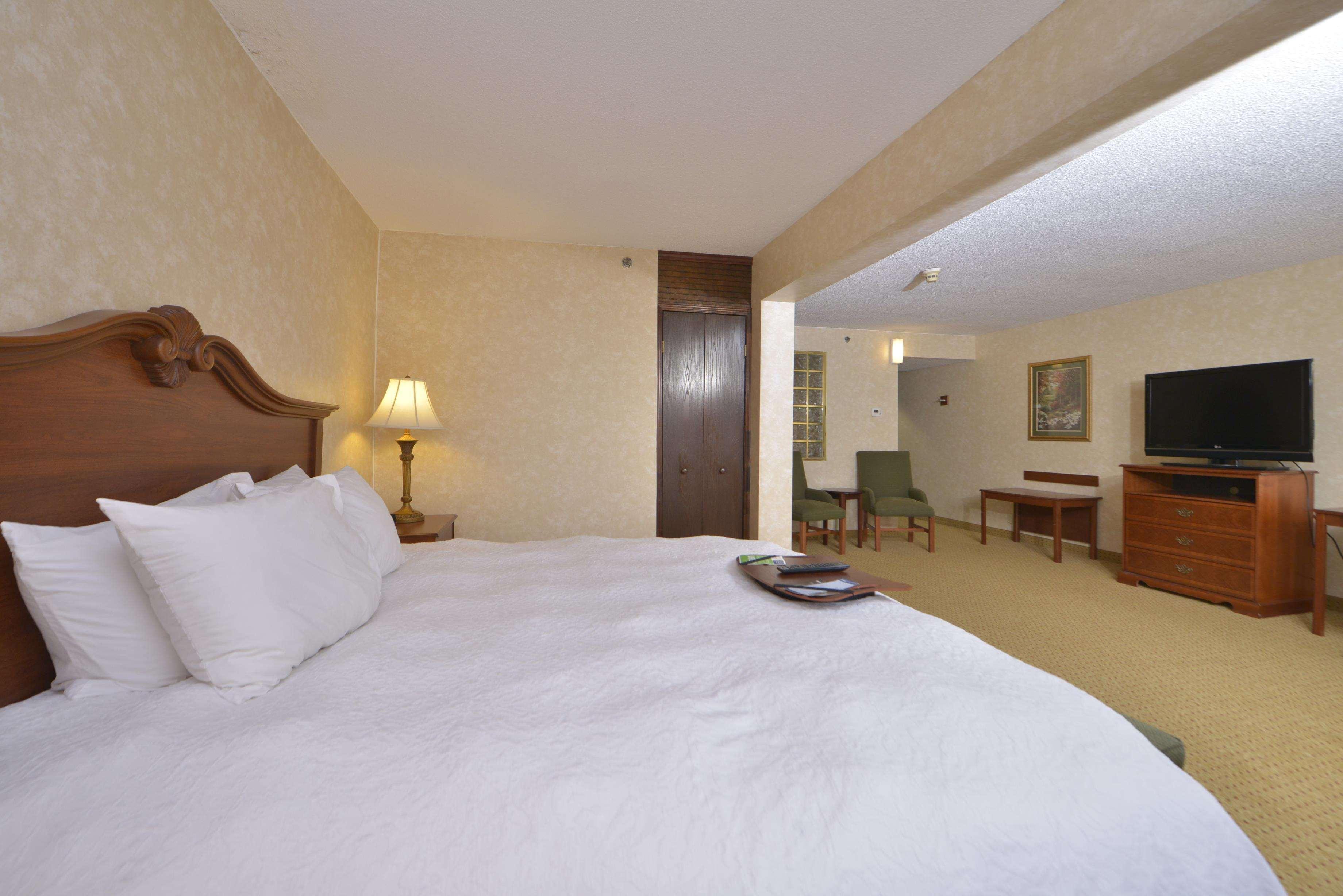 Hampton Inn Wytheville Exterior photo